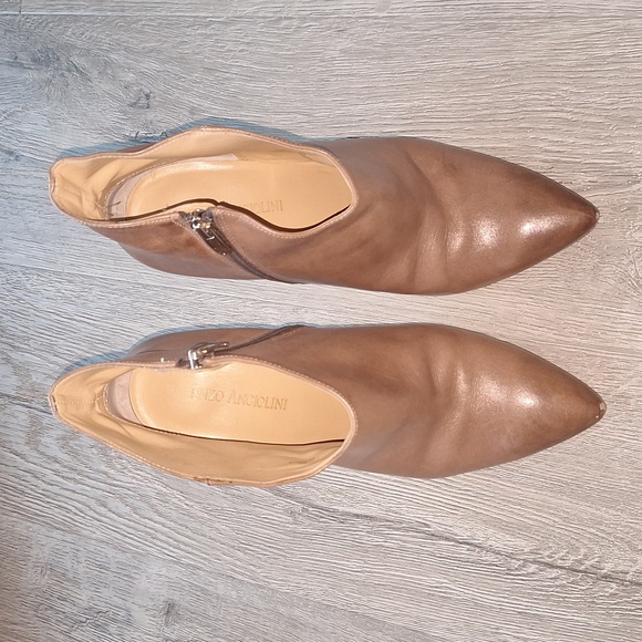✨️ Enzo Angiolini Brown Leather Ankle Booties. 4" Stiletto heels. 9M. - Picture 2 of 16
